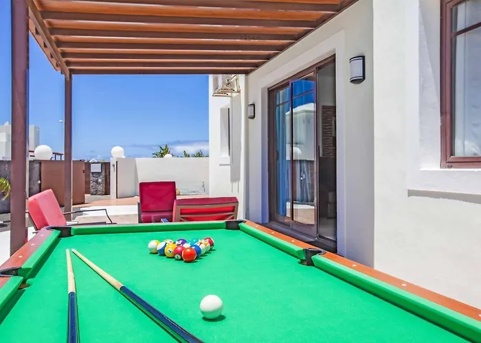 Esmeralda Villa